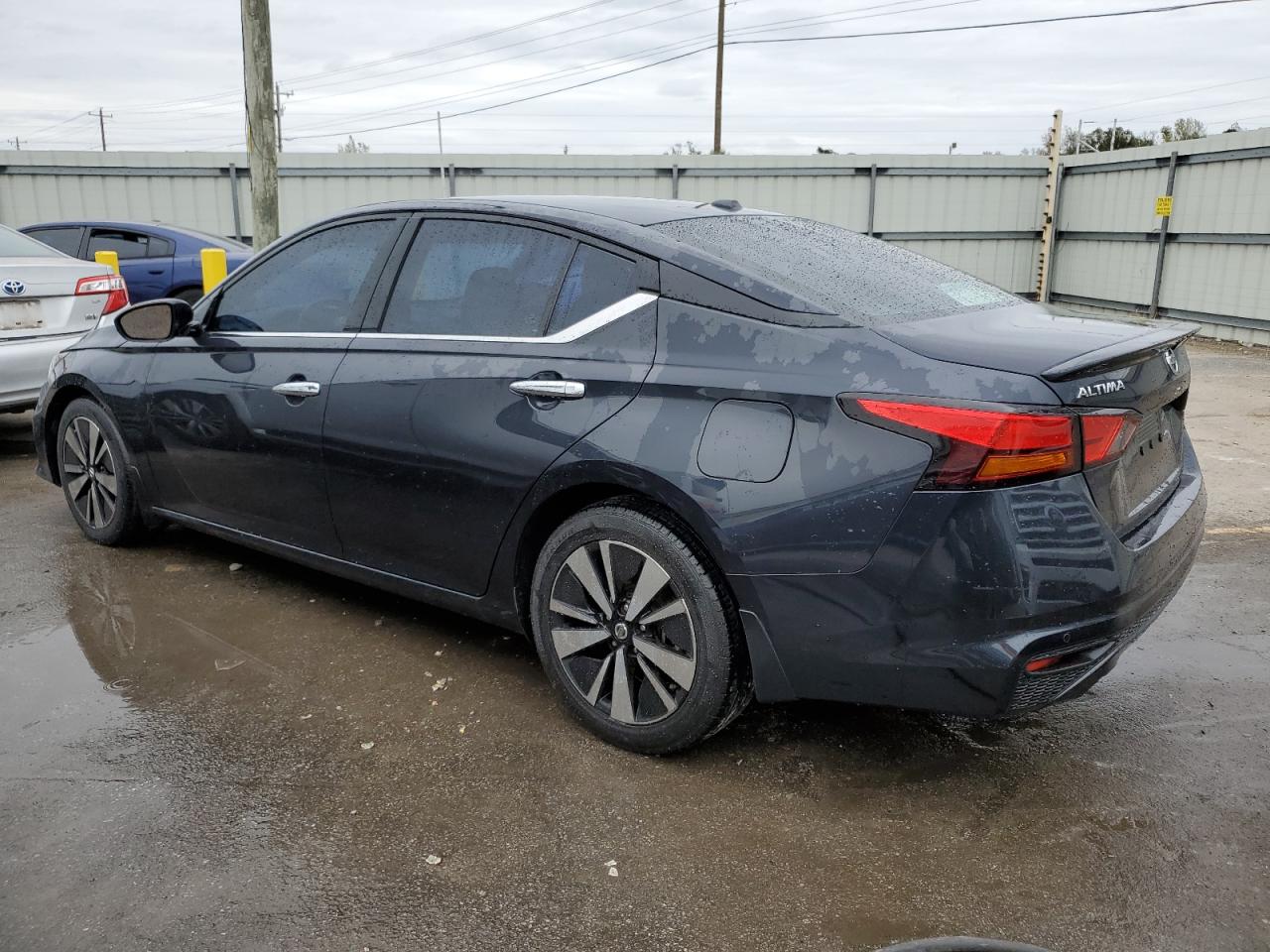 2019 Nissan Altima VIN 1N4BL4DV9KC133814 Copart auction photo, side damage thumbnail 2