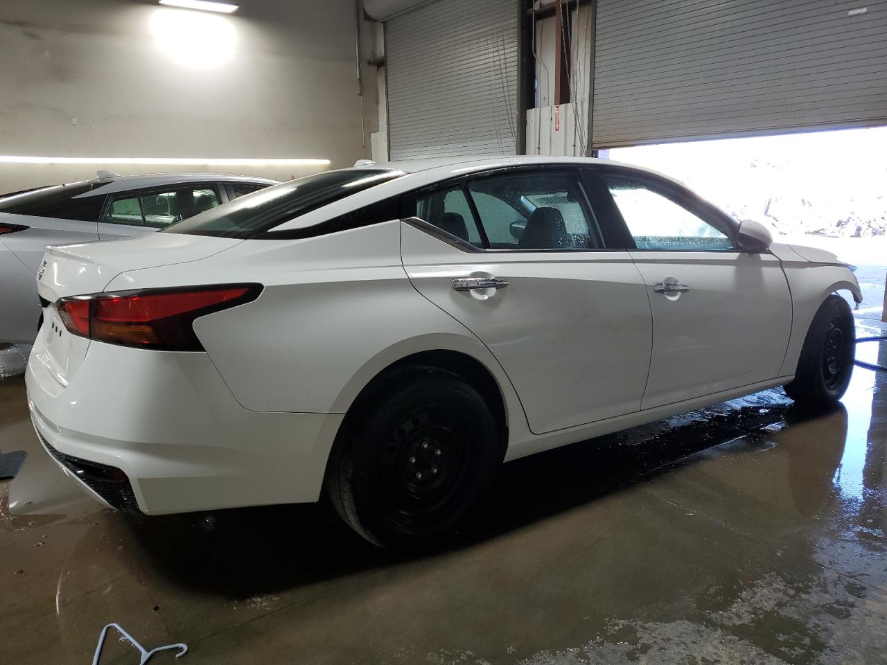 2020 Nissan Altima VIN 1N4BL4BVXLC248619 Copart auction photo, front end / side damage thumbnail 3