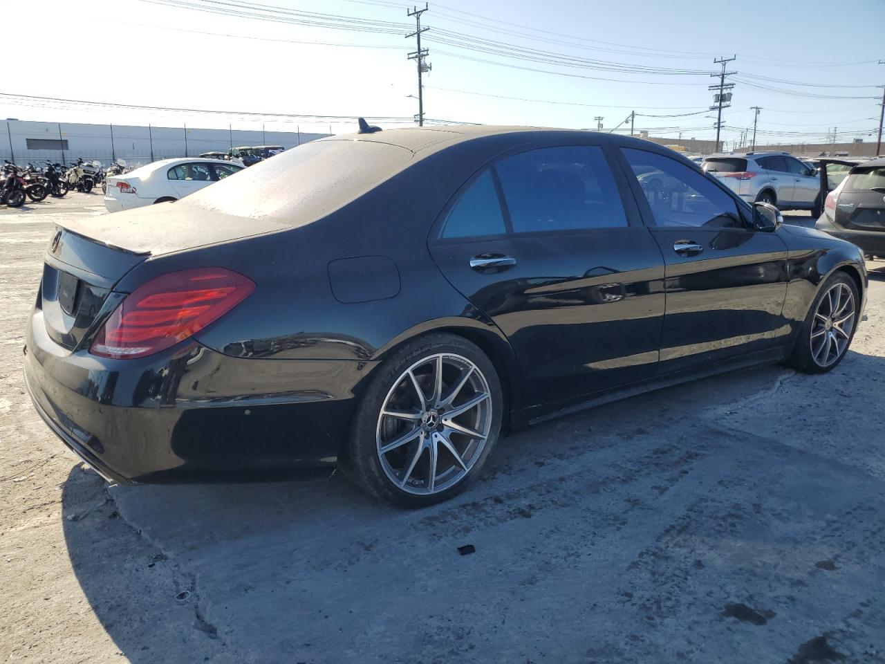 2016 Mercedes-Benz S-klasse VIN WDDUG8CBXGA241437 Copart auction photo, rear end damage thumbnail 3