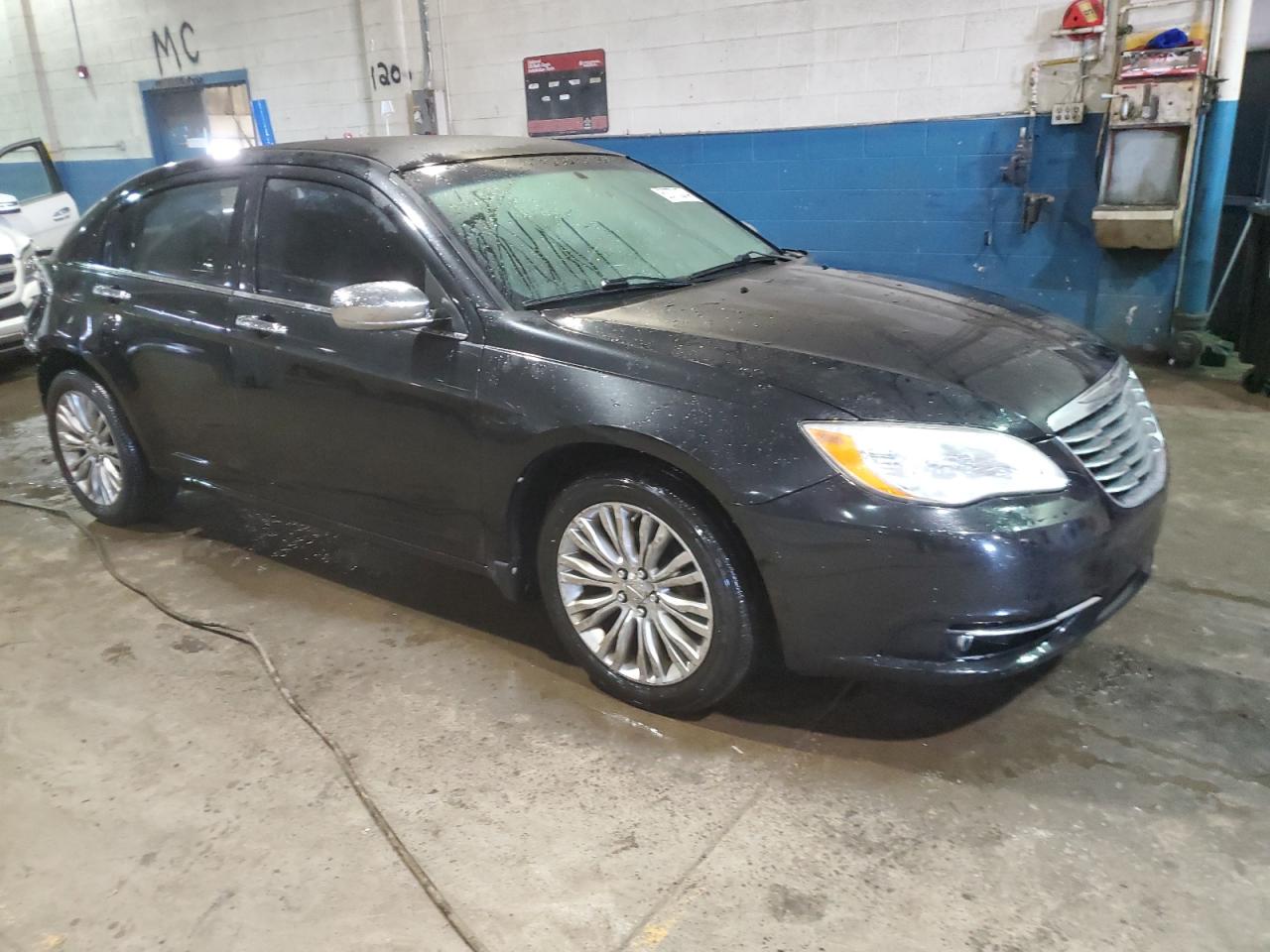 2011 Chrysler 200 VIN 1C3BC2FB6BN501120 Copart auction photo, rear end damage thumbnail 4
