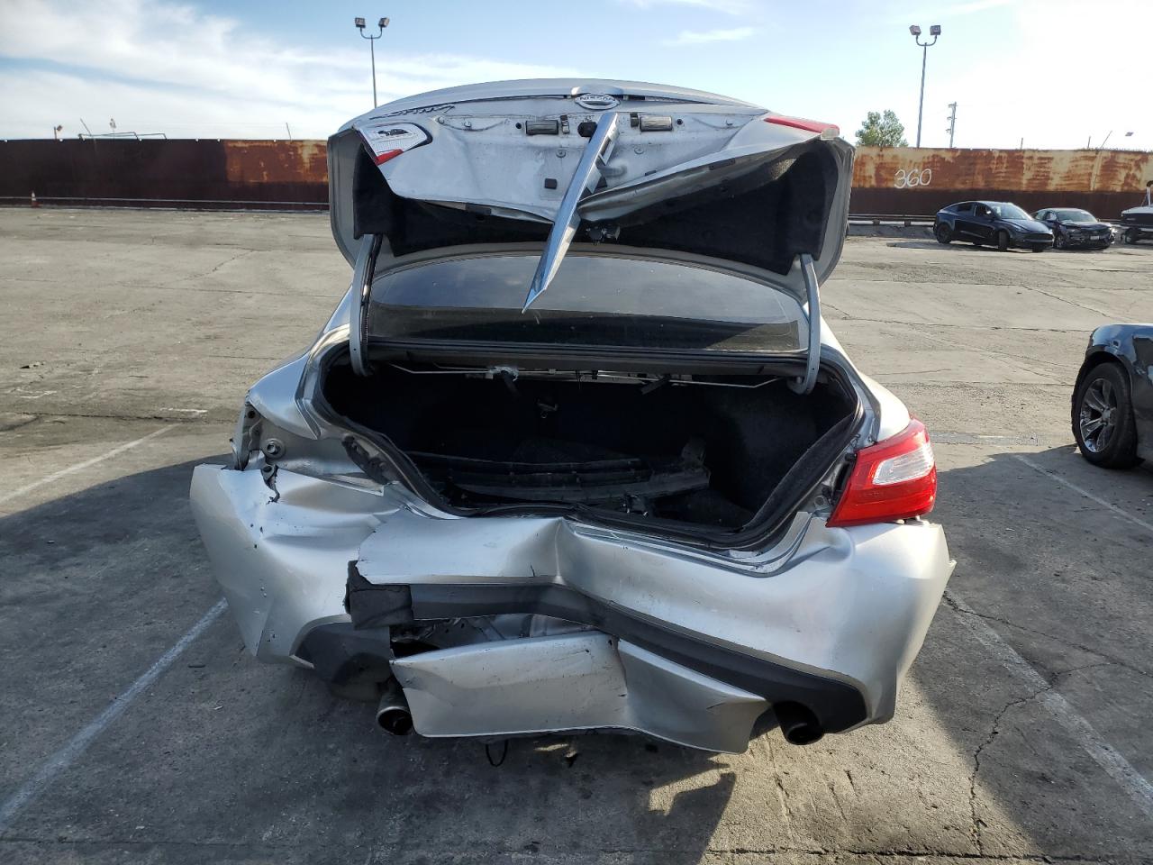 2016 Nissan Altima VIN 1N4AL3AP9GC220373 Copart auction photo, rear end / side damage thumbnail 6