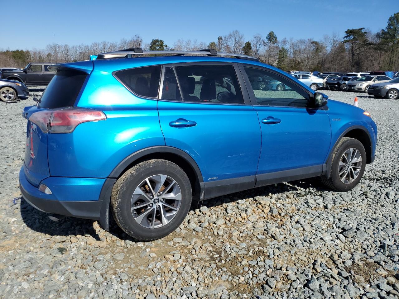 2017 Toyota RAV 4 VIN JTMRJREV5HD091624 Copart auction photo, side / minor dent/scratches damage thumbnail 3