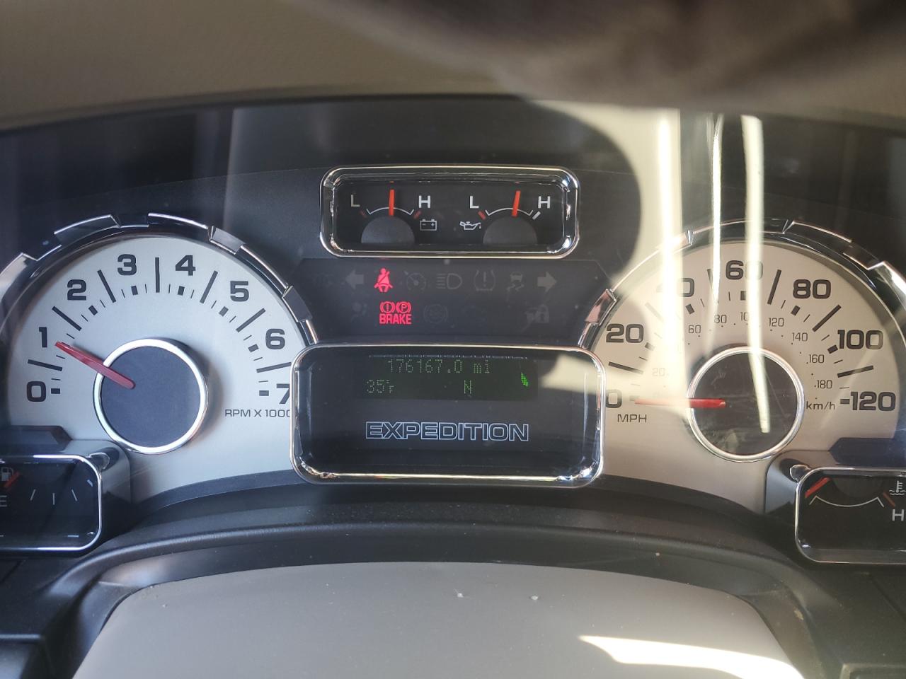 2011 Ford Expedition VIN 1FMJU1H57BEF35746 Copart auction photo, all over / mechanical damage thumbnail 9