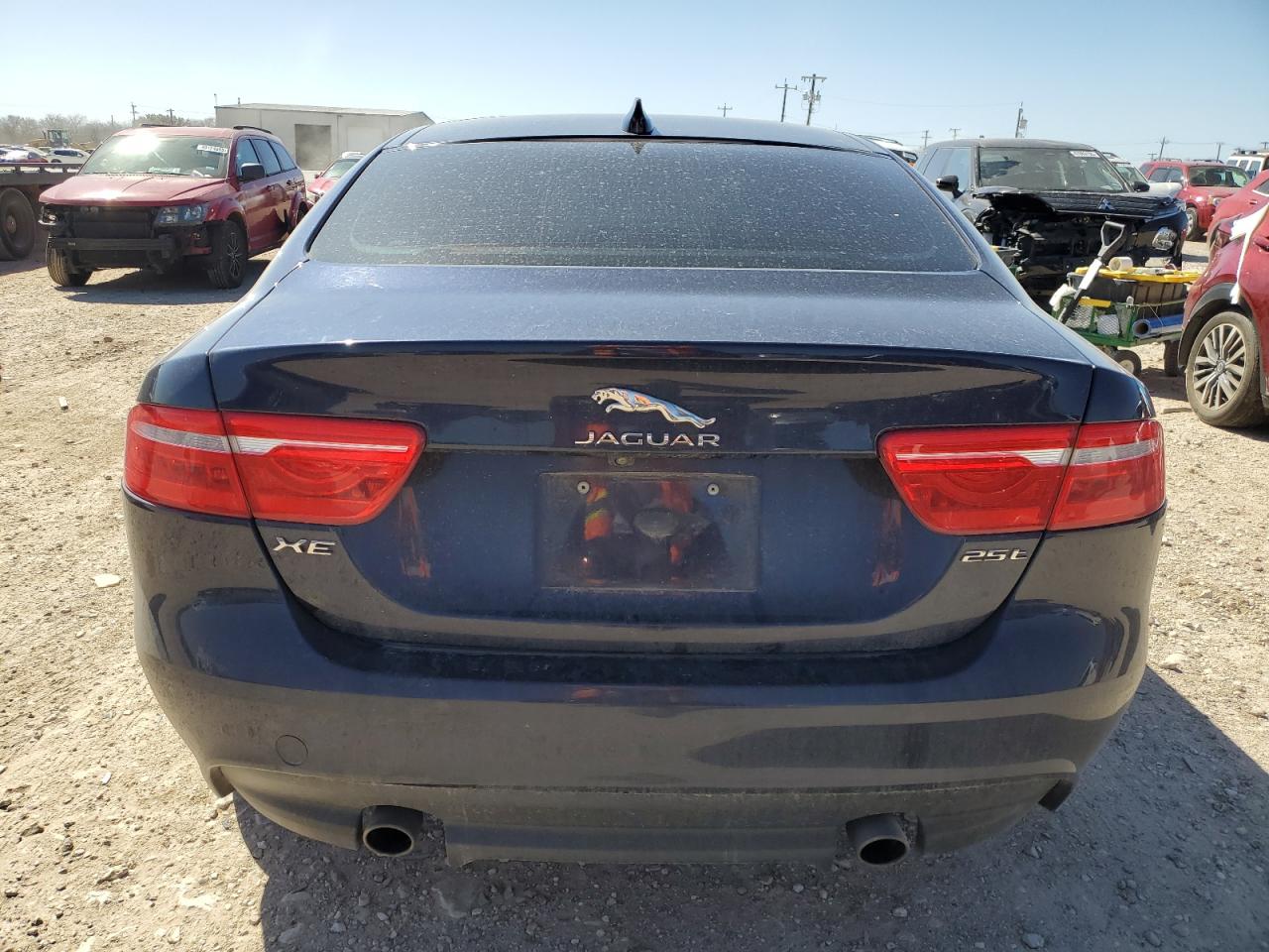 2018 Jaguar XE VIN SAJAD4FXXJCP23120 Copart auction photo, front end / minor dent/scratches damage thumbnail 6