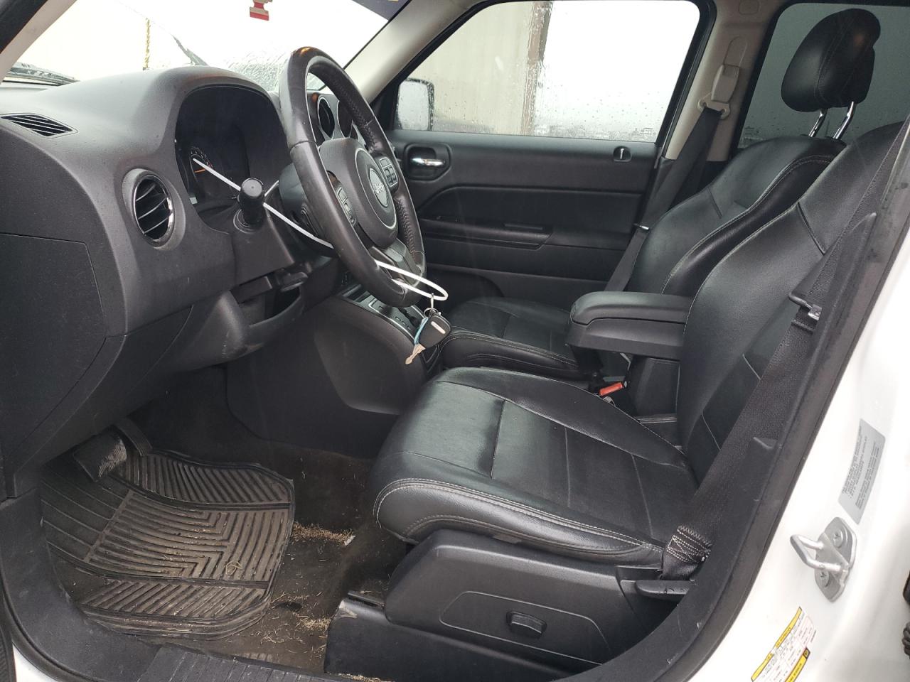 2015 Jeep Liberty (Patriot) VIN 1C4NJPFAXFD430390 Copart auction photo, front end damage thumbnail 7