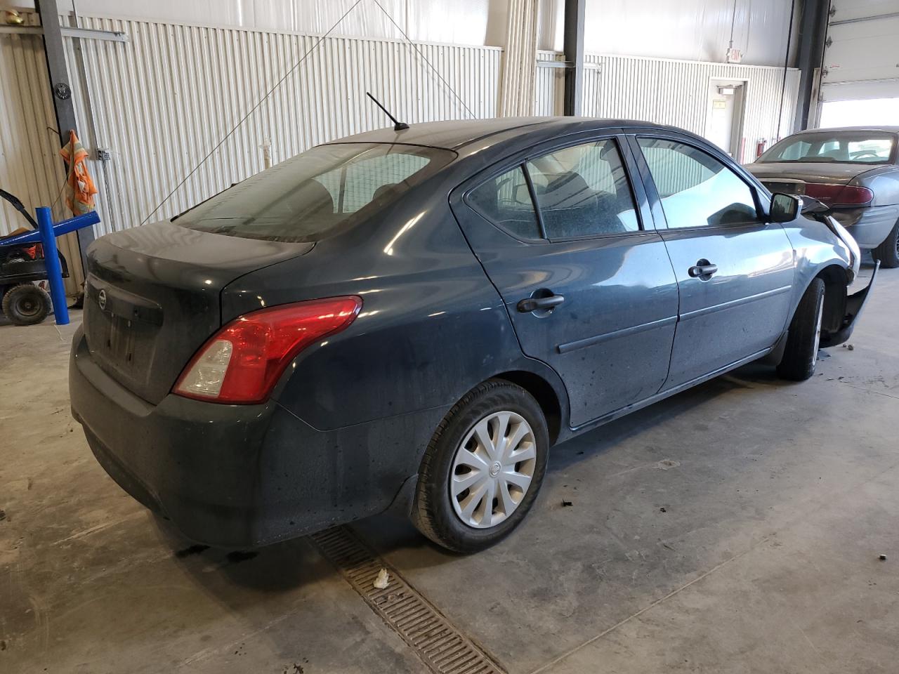 2016 Nissan Versa VIN 3N1CN7APXGL863522 Copart auction photo, front end damage thumbnail 3