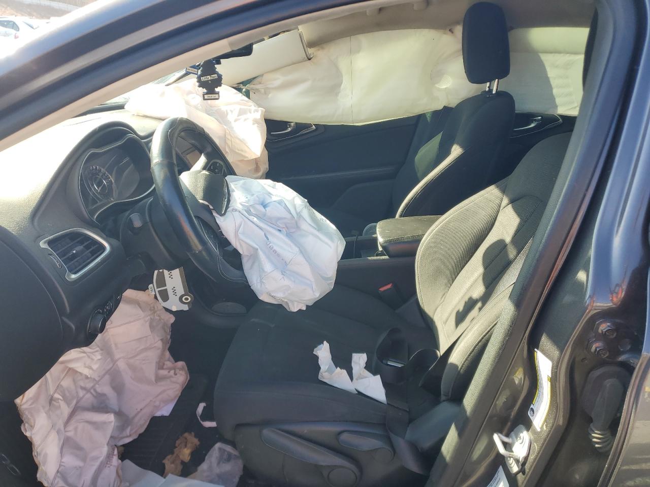 2015 Chrysler 200 VIN 1C3CCCABXFN578645 Copart auction photo, front end / side damage thumbnail 7