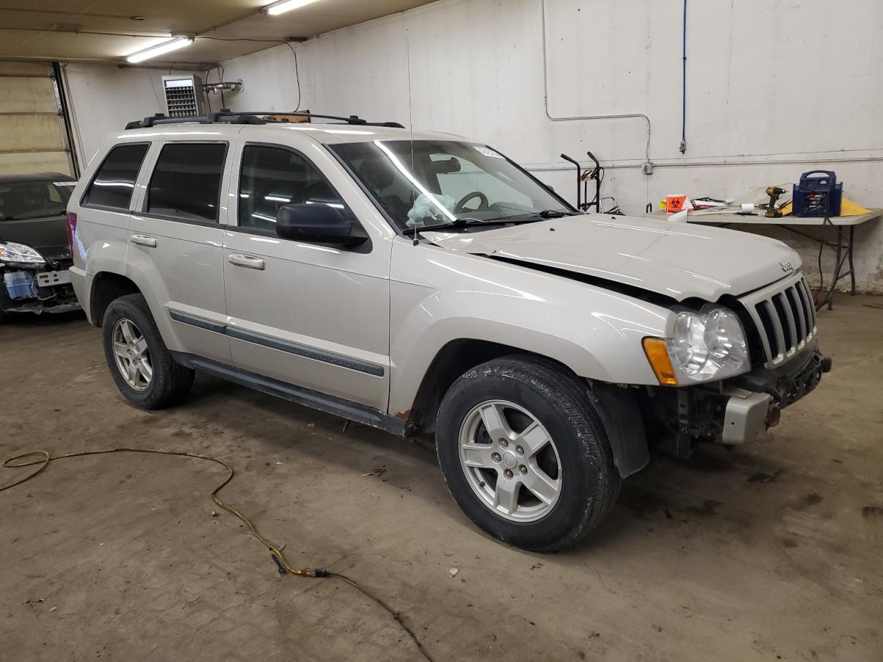 2007 Jeep Grand Cherokee VIN 1J8GR48K87C596557 Copart auction photo, front end damage thumbnail 4