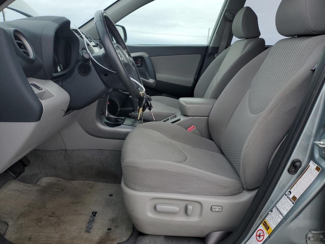 2006 Toyota RAV 4 VIN JTMBD31VX66003163 Copart auction photo, front end / rear end damage thumbnail 7