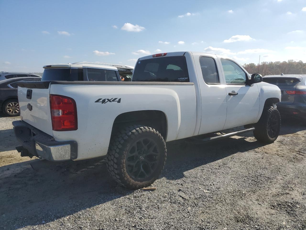 2010 Chevrolet Silverado VIN 1GCSKSE30AZ160166 Copart auction photo, front end / mechanical damage thumbnail 3