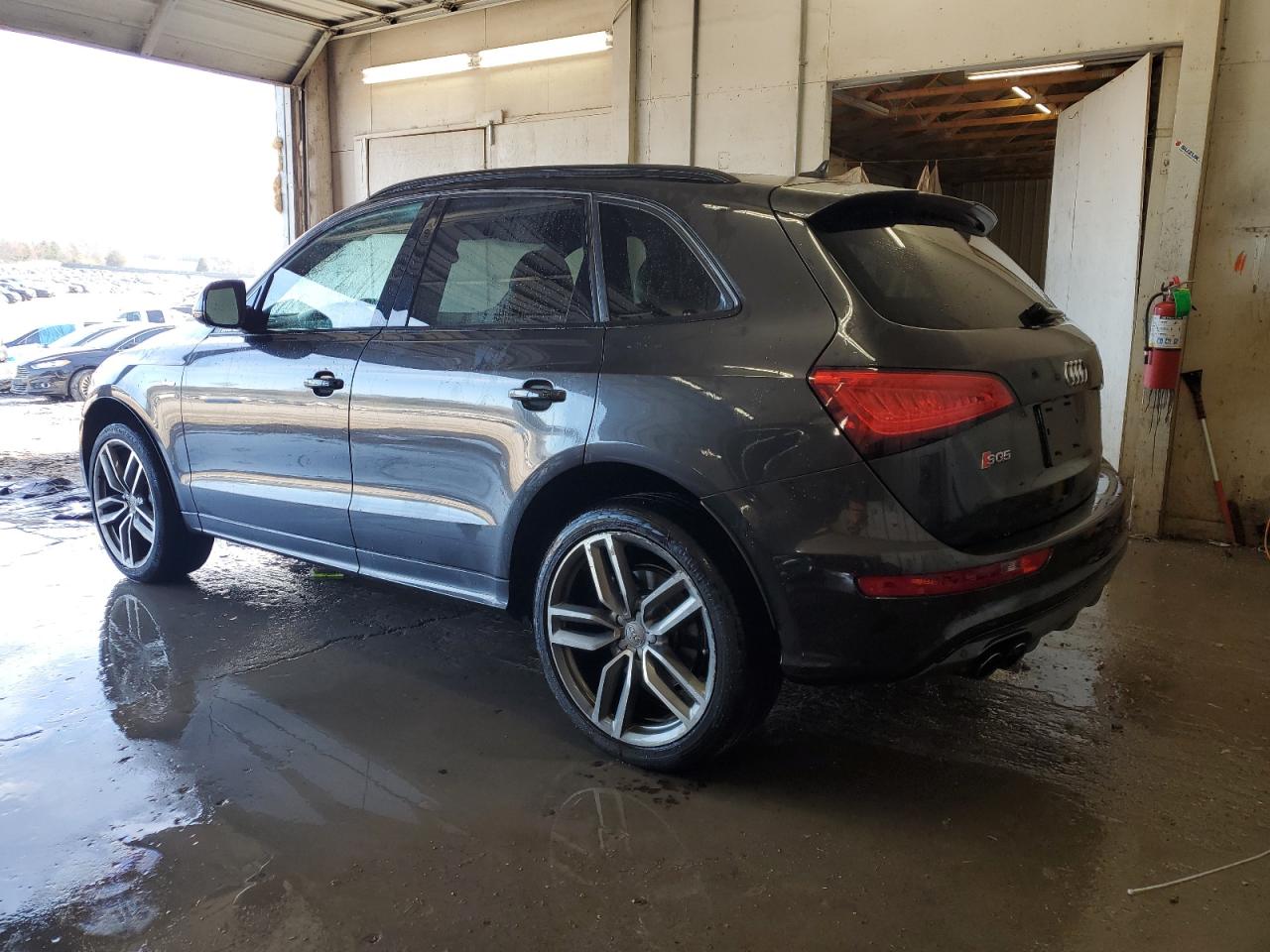 2016 Audi SQ5 VIN WA1CCAFP3GA009613 Copart auction photo, front end / undercarriage damage thumbnail 2