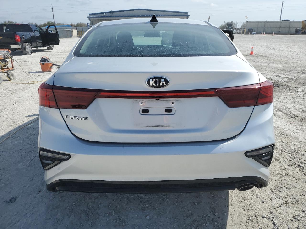 2020 KIA Forte VIN 3KPF24AD5LE186126 Copart auction photo, front end damage thumbnail 6