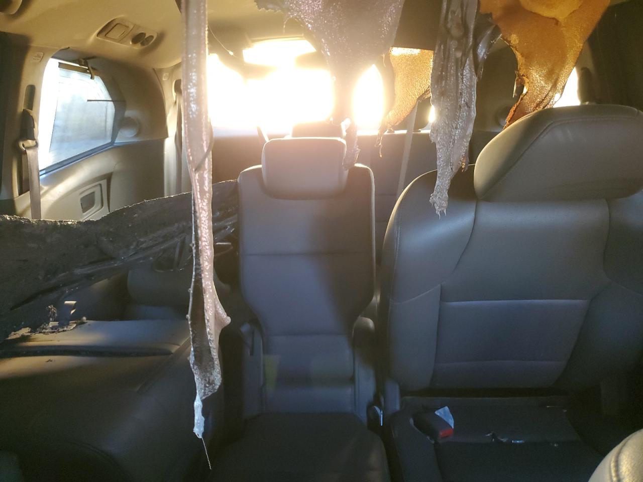 2013 Honda Odyssey VIN 5FNRL5H91DB068846 Copart auction photo, burn / burn - engine damage thumbnail 10