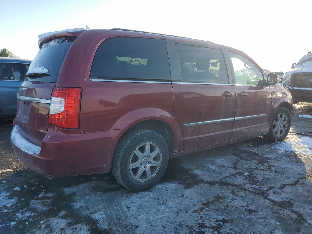 2012 Chrysler Town & Country VIN 2C4RC1BG7CR189965 Copart auction photo, front end damage thumbnail 3