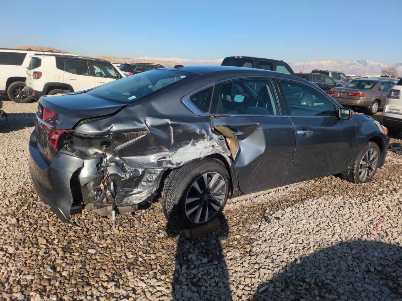 2017 Nissan Altima VIN 1N4AL3AP7HC171319 Copart auction photo, rear end damage thumbnail 3