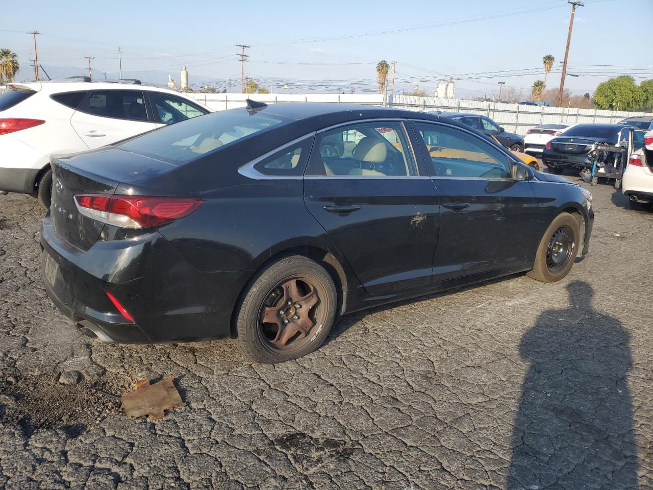 2019 Hyundai Sonata VIN 5NPE24AF6KH752026 Copart auction photo, normal wear / minor dent/scratches damage thumbnail 3