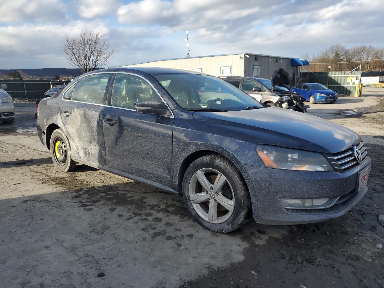 2015 Volkswagen Passat VIN 1VWAT7A30FC093104 Copart auction photo, side damage thumbnail 4