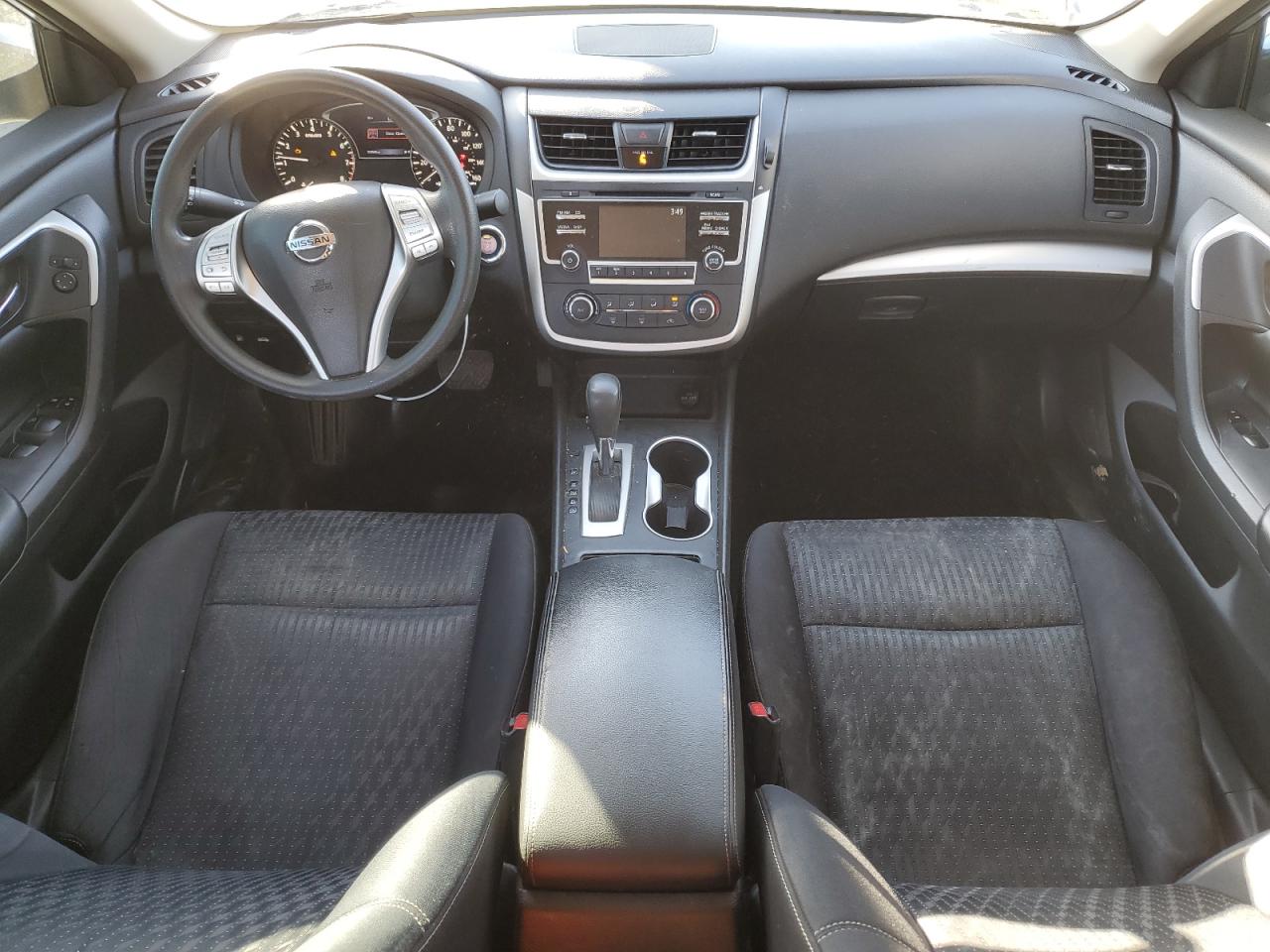2017 Nissan Altima VIN 1N4AL3AP6HN327788 Copart auction photo, rear end / minor dent/scratches damage thumbnail 8