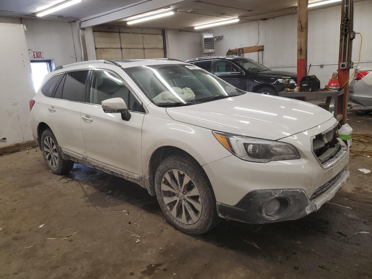 2017 Subaru Outback VIN 4S4BSETC7H3327233 Copart auction photo, front end damage thumbnail 4
