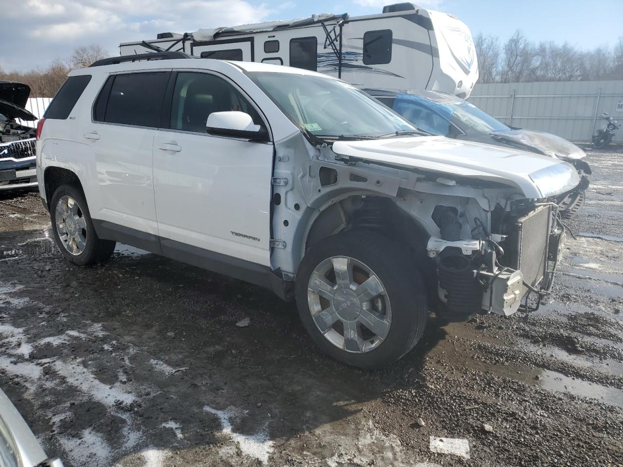 2015 GMC Terrain VIN 2GKFLXE32F6437418 Copart auction photo, front end damage thumbnail 4