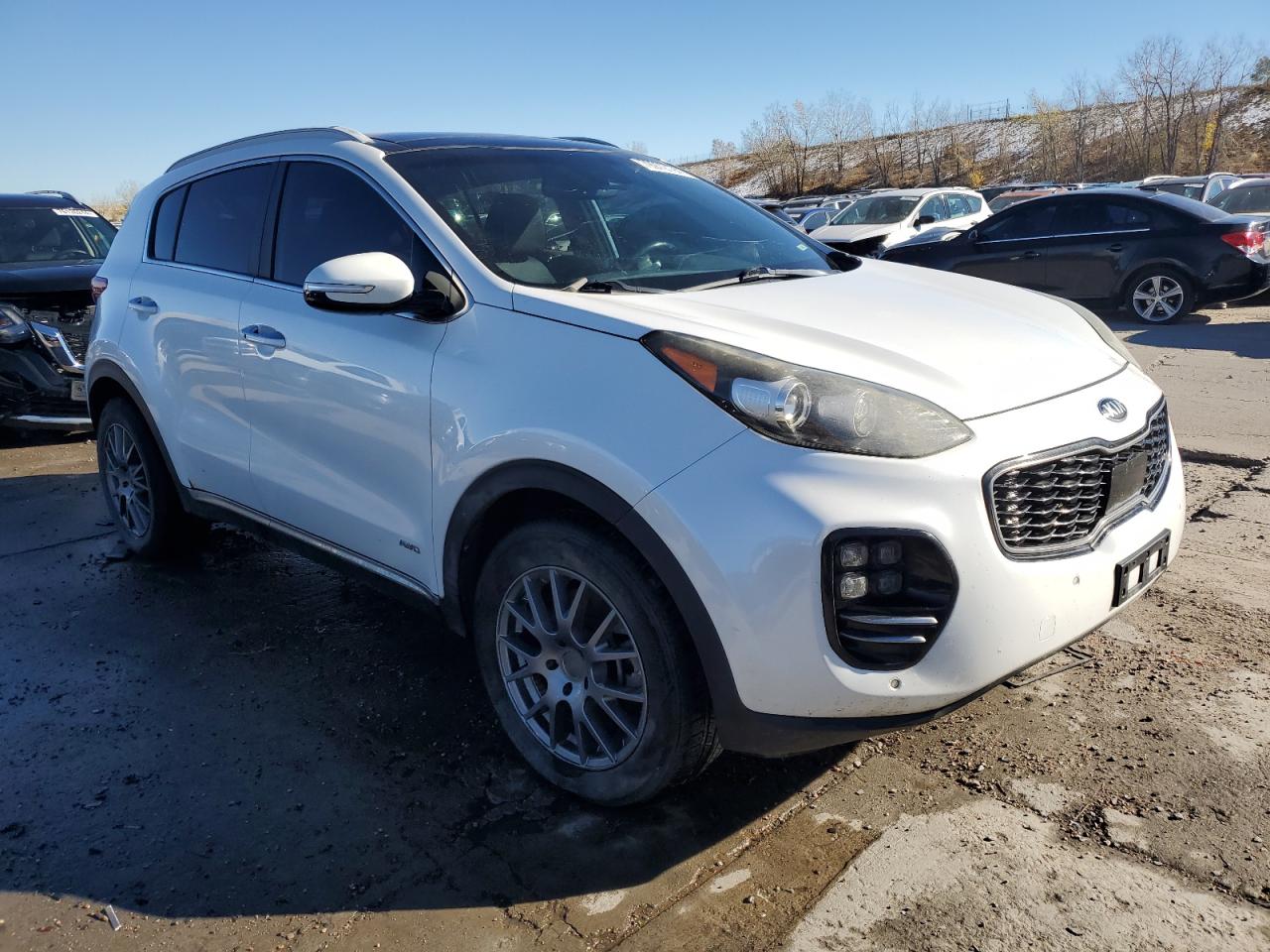 2017 KIA Sportage VIN KNDPRCA64H7150639 Copart auction photo, front end damage thumbnail 4