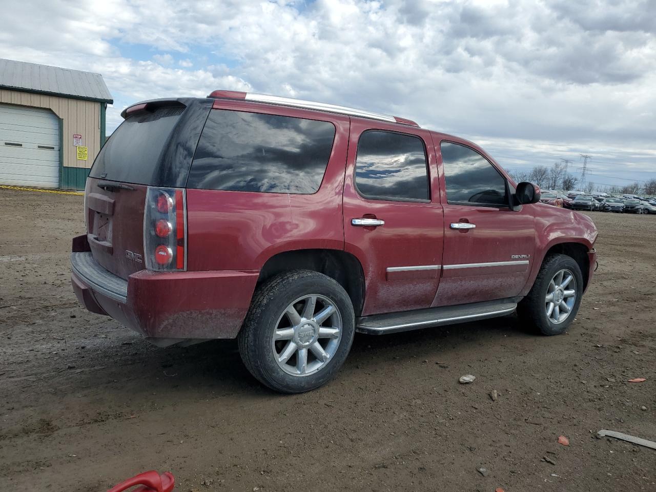 2011 GMC Yukon VIN 1GKS2EEF5BR283897 Copart auction photo, all over damage thumbnail 3