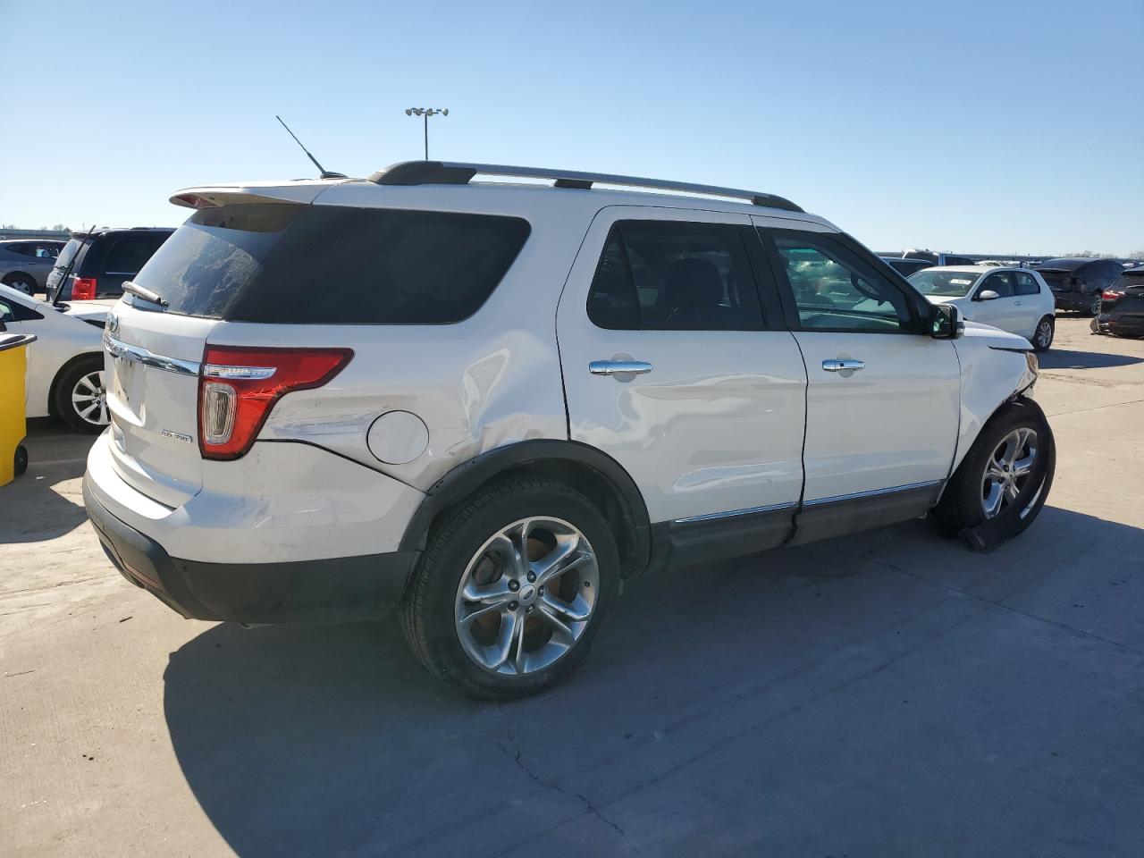 2014 Ford Explorer VIN 1FM5K7F85EGA79617 Copart auction photo, front end / rear end damage thumbnail 3