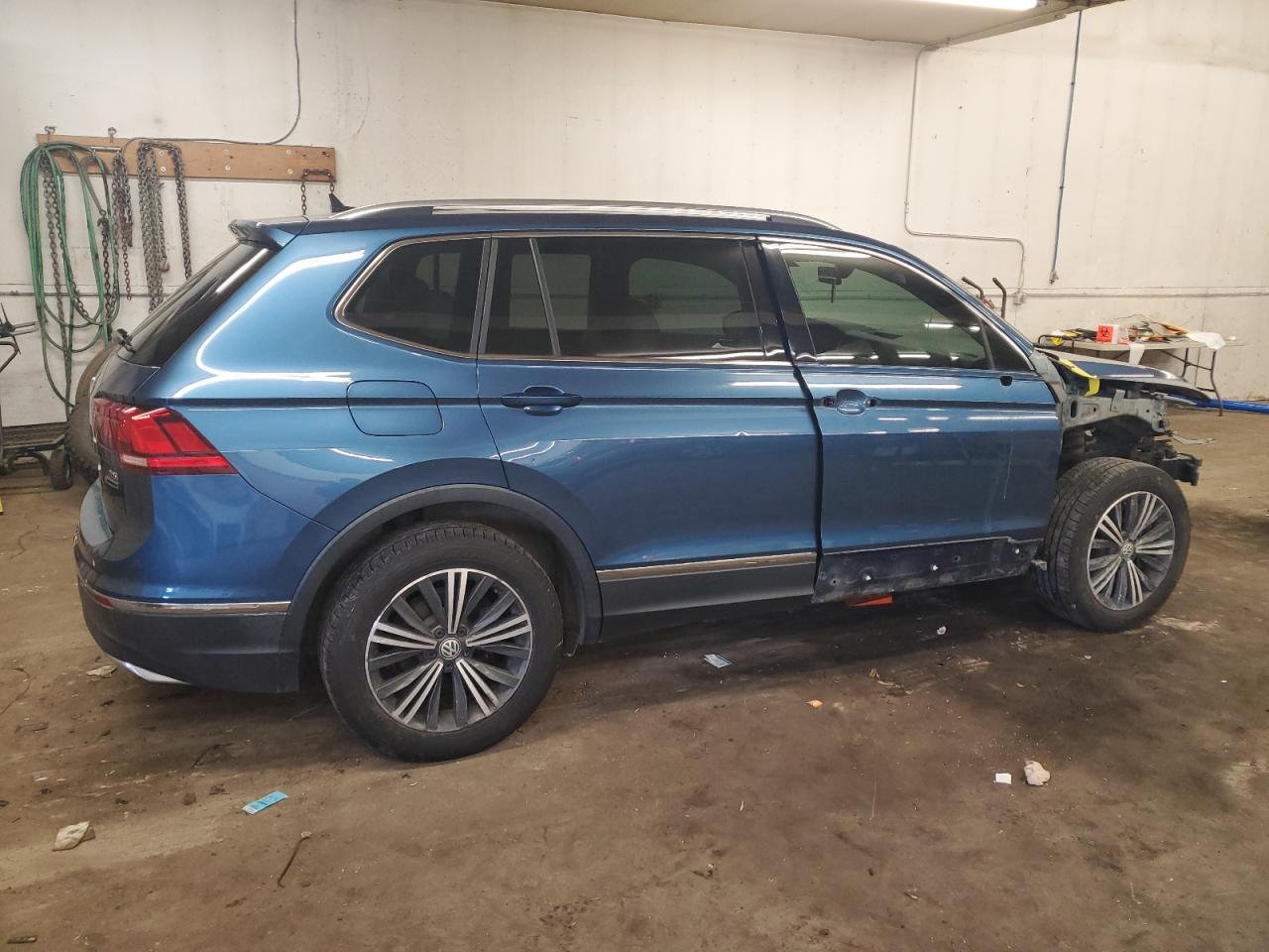 2018 Volkswagen Tiguan VIN 3VV2B7AX3JM040872 Copart auction photo, front end damage thumbnail 3