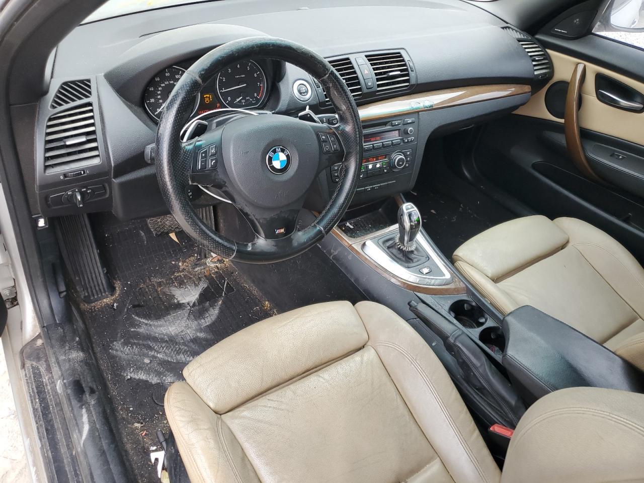 2011 BMW 1er VIN WBAUN7C52BVM24673 Copart auction photo, front end / minor dent/scratches damage thumbnail 8