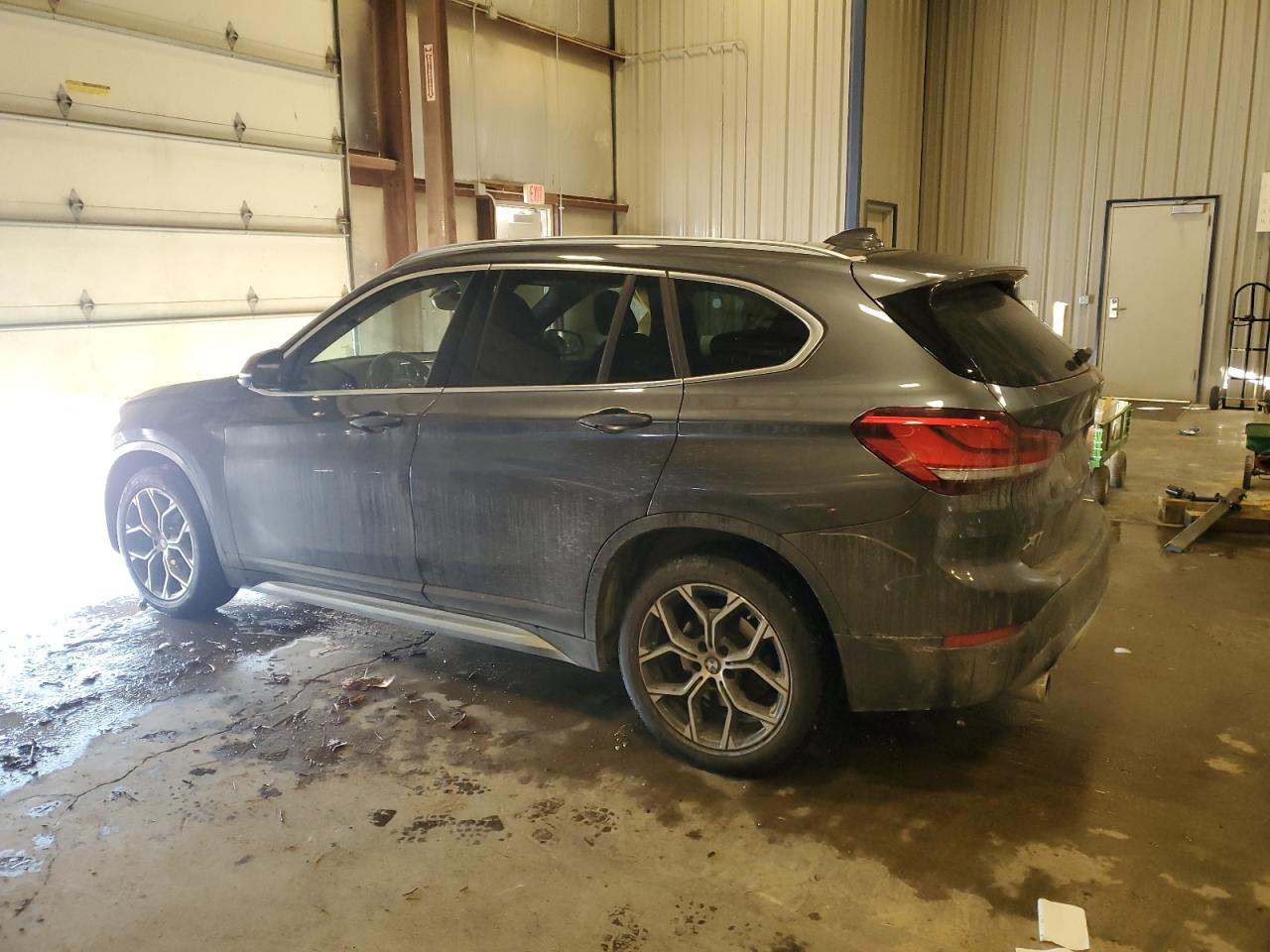 2021 BMW X1 VIN WBXJG9C08M5S41204 Copart auction photo, side damage thumbnail 2