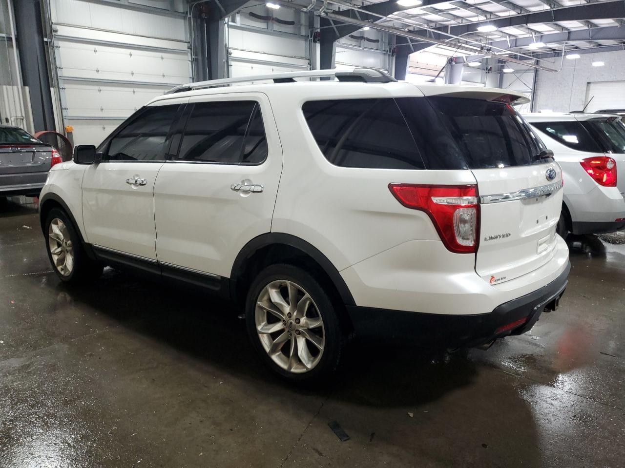 2011 Ford Explorer VIN 1FMHK8F82BGA76754 Copart auction photo, vandalism damage thumbnail 2