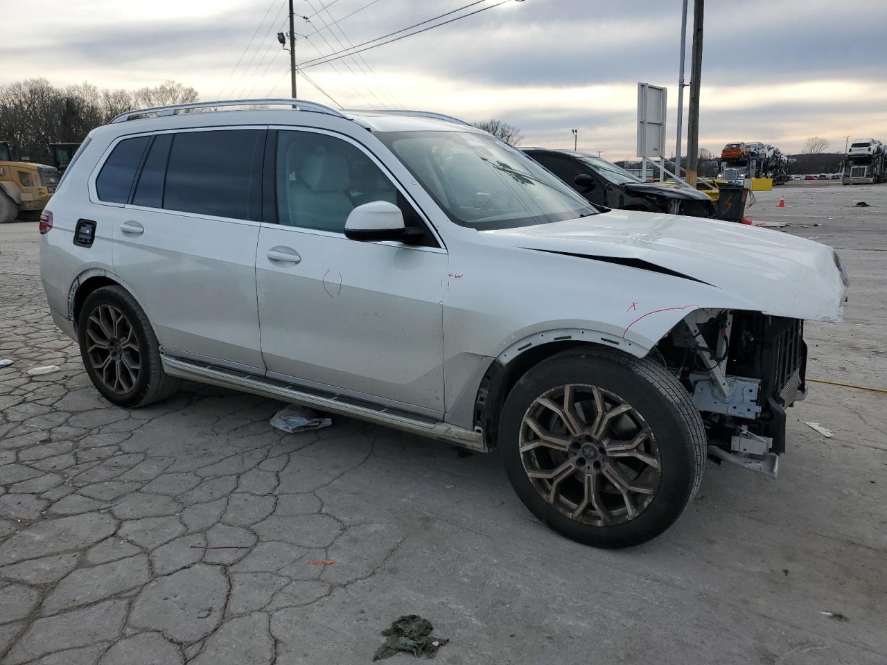 2024 BMW X7 VIN 5UX23EM05R9U79787 Copart auction photo, front end / side damage thumbnail 4