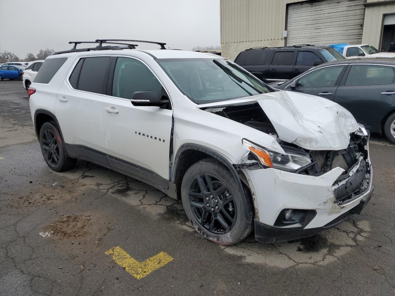 2020 Chevrolet Traverse VIN 1GNEVGKWXLJ327917 Copart auction photo, front end damage thumbnail 4