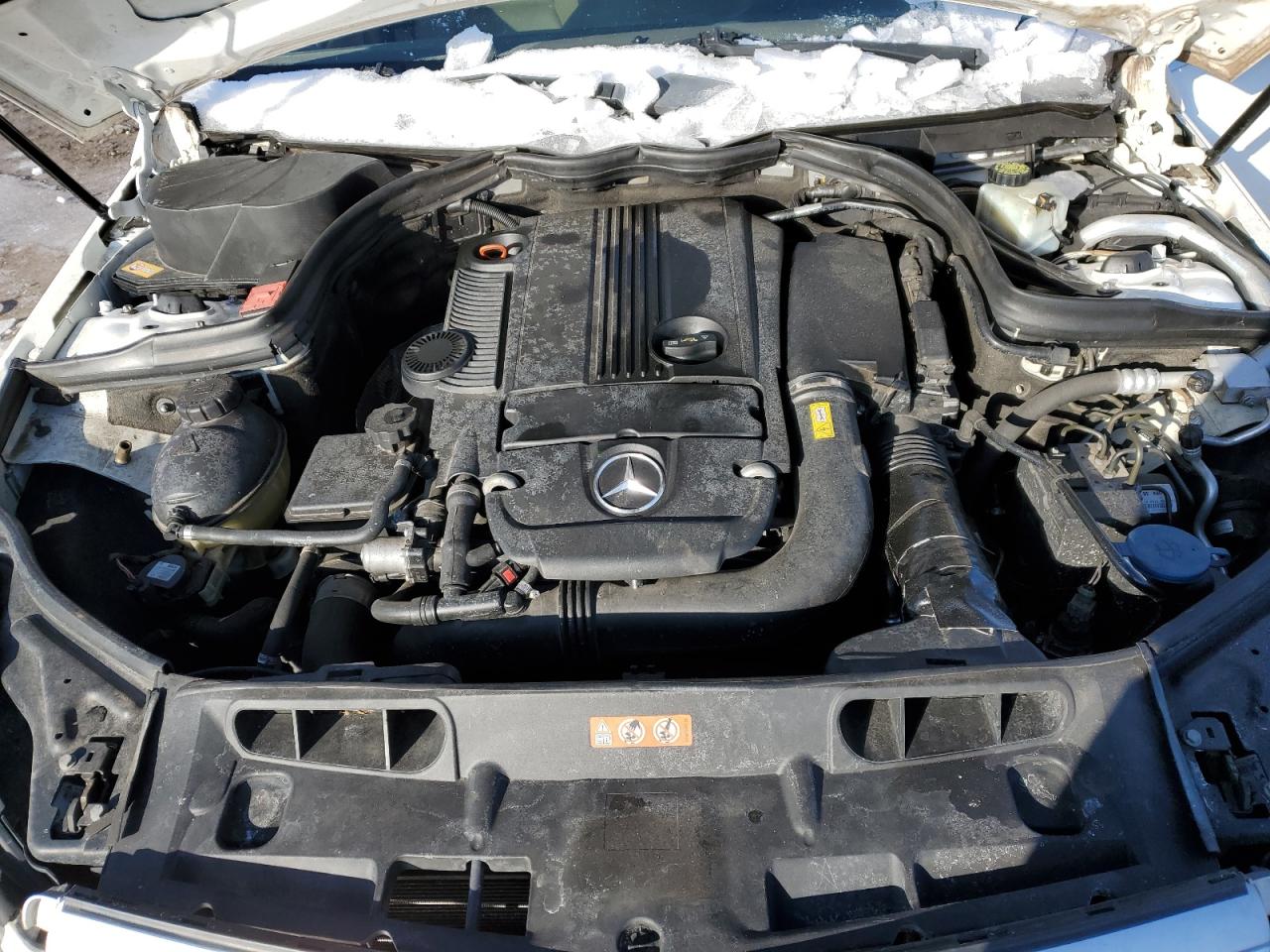 2013 Mercedes-Benz C-klasse VIN WDDGF4HBXDA787586 Copart auction photo, side / front end damage thumbnail 12