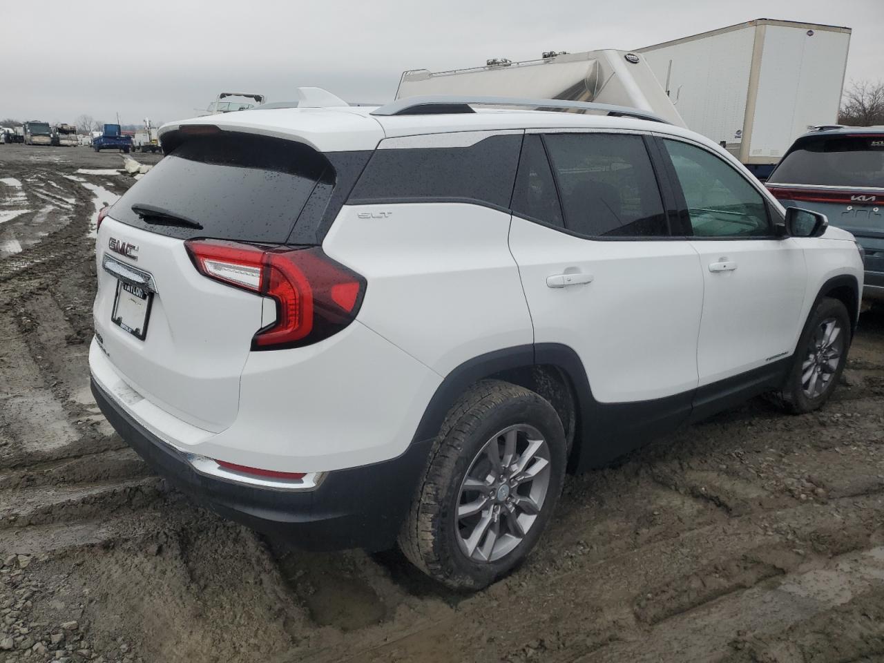 2022 GMC Terrain VIN 3GKALPEV9NL179890 Copart auction photo, front end damage thumbnail 3