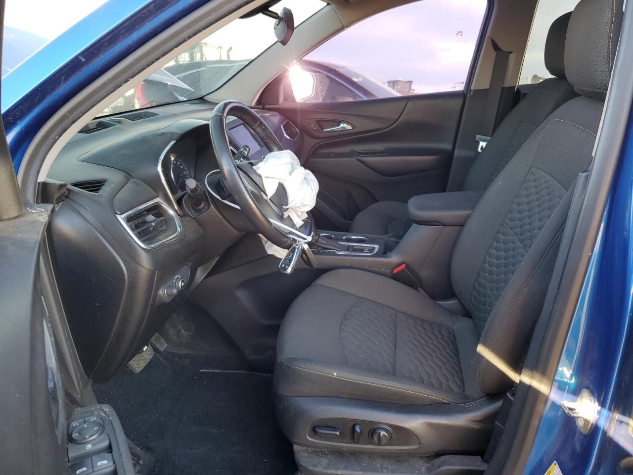 2019 Chevrolet Equinox VIN 3GNAXVEX5KS523407 Copart auction photo, front end / mechanical damage thumbnail 7