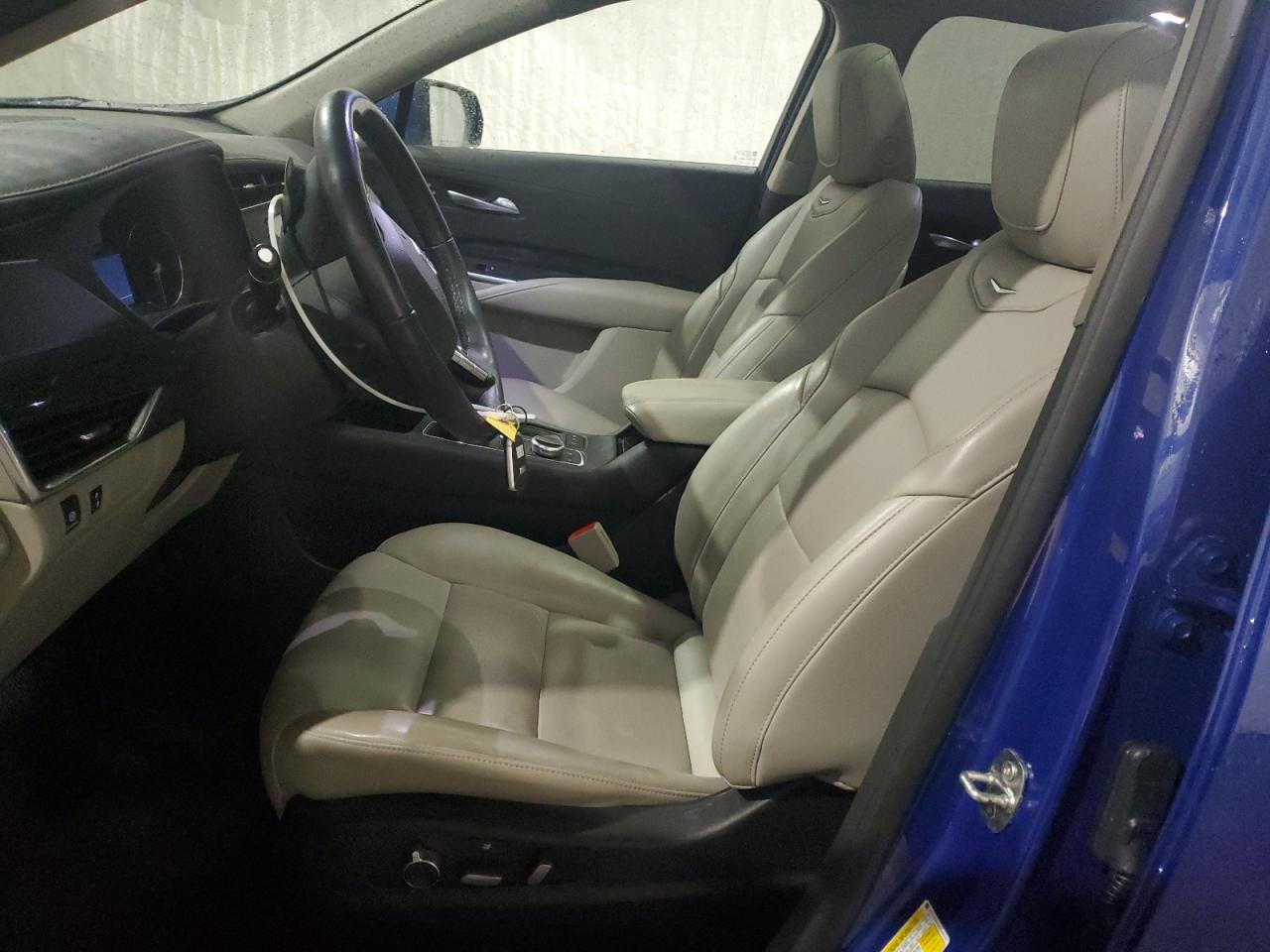 2021 Cadillac XT4 VIN 1GYFZDR49MF044119 Copart auction photo, front end / side damage thumbnail 7