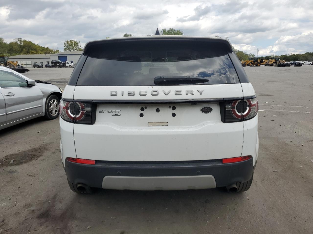 2017 Land Rover Discovery VIN SALCR2BG2HH696620 Copart auction photo, side damage thumbnail 6