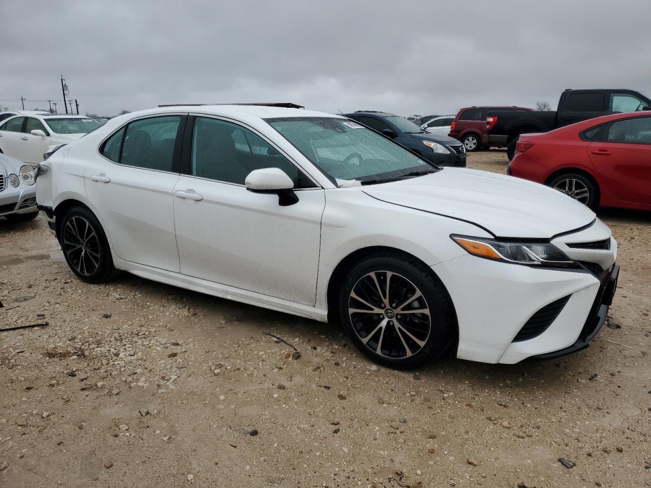 2020 Toyota Camry VIN 4T1G11AKXLU347961 Copart auction photo, rear end damage thumbnail 4