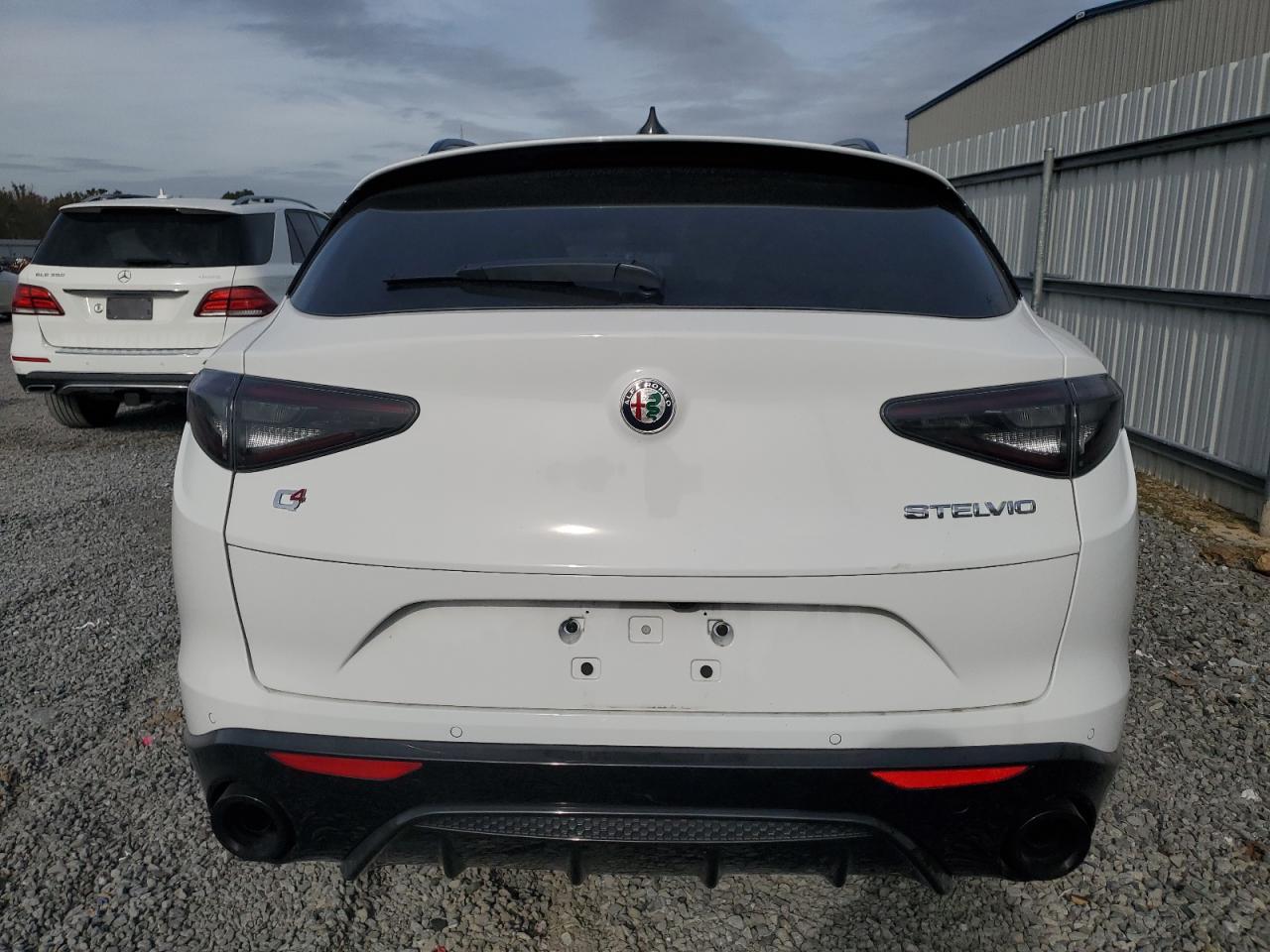 2024 Alfa Romeo Stelvio VIN ZASPAKBN8R7D82810 Copart auction photo, front end / side damage thumbnail 6