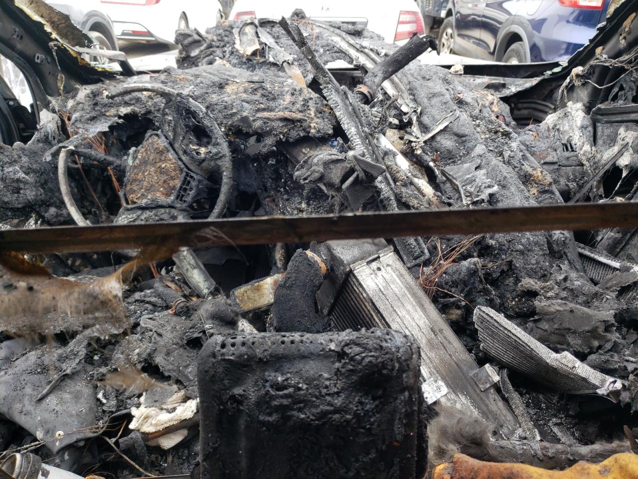 2013 Hyundai Sonata VIN 5NPEC4AB8DH798924 Copart auction photo, burn / all over damage thumbnail 8