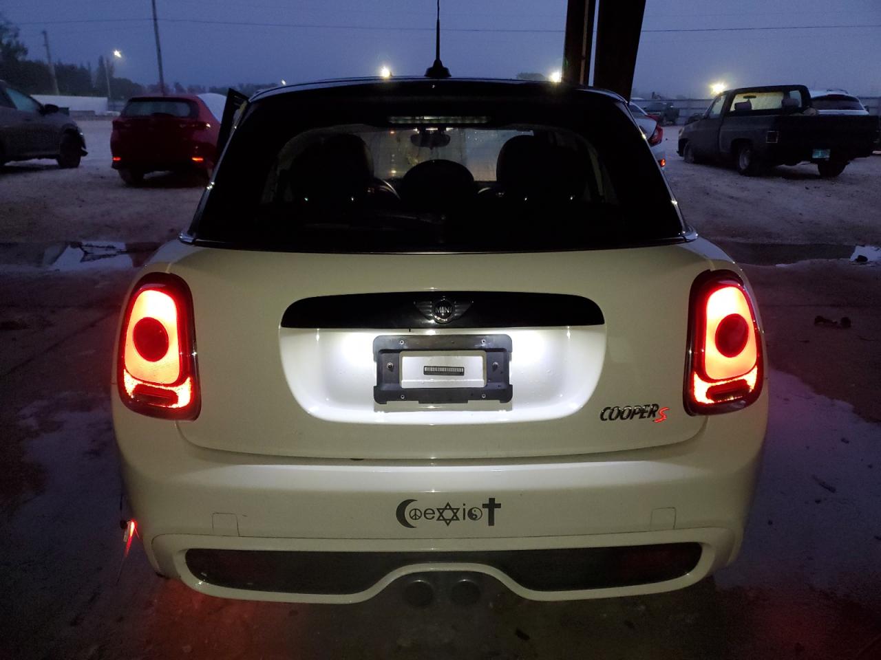 2016 MINI Cooper VIN WMWXU3C50G2D29596 Copart auction photo, side damage thumbnail 6