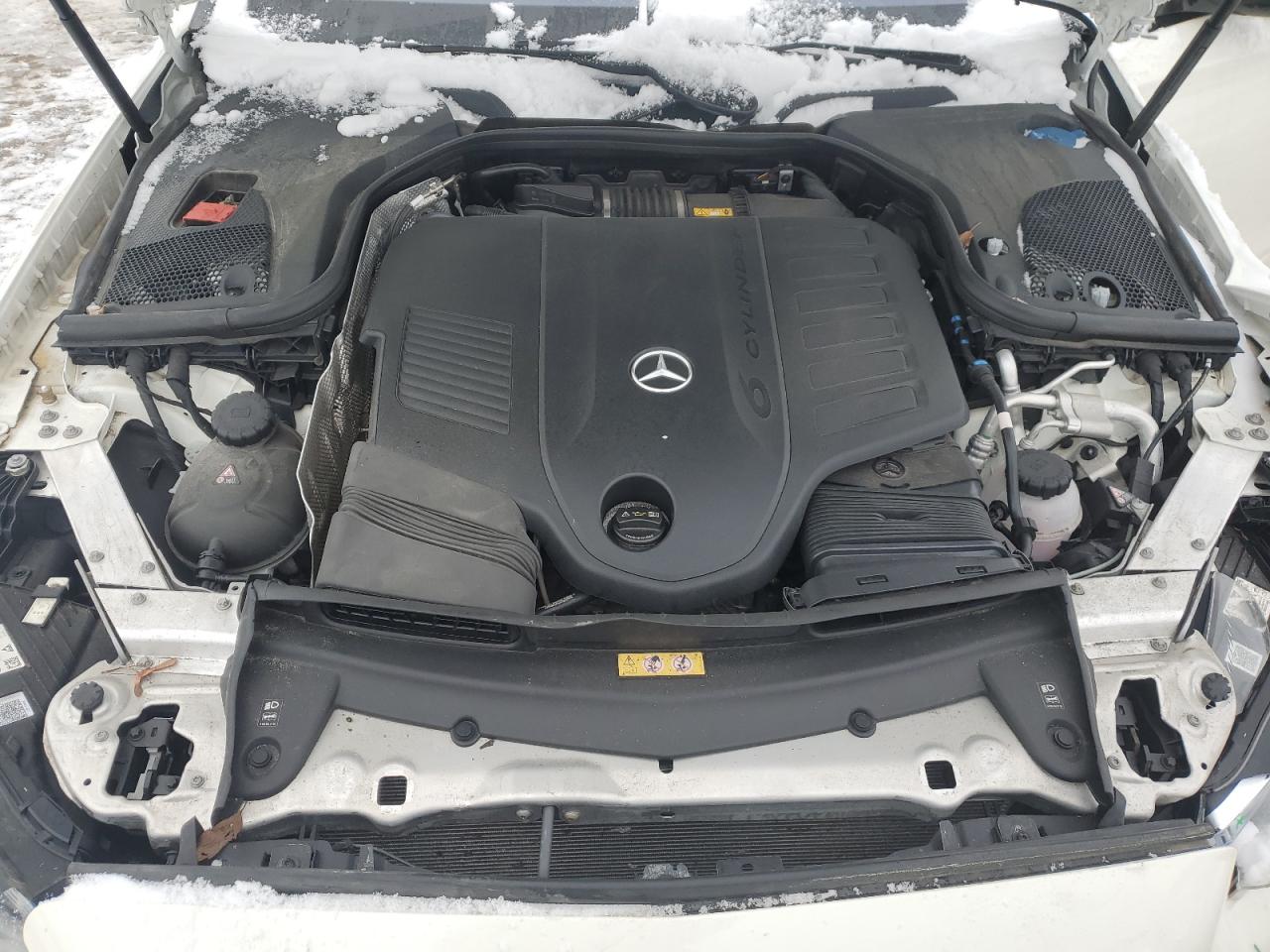 2021 Mercedes-Benz E-klasse VIN W1KZF5KB6MA947647 Copart auction photo, front end / side damage thumbnail 11