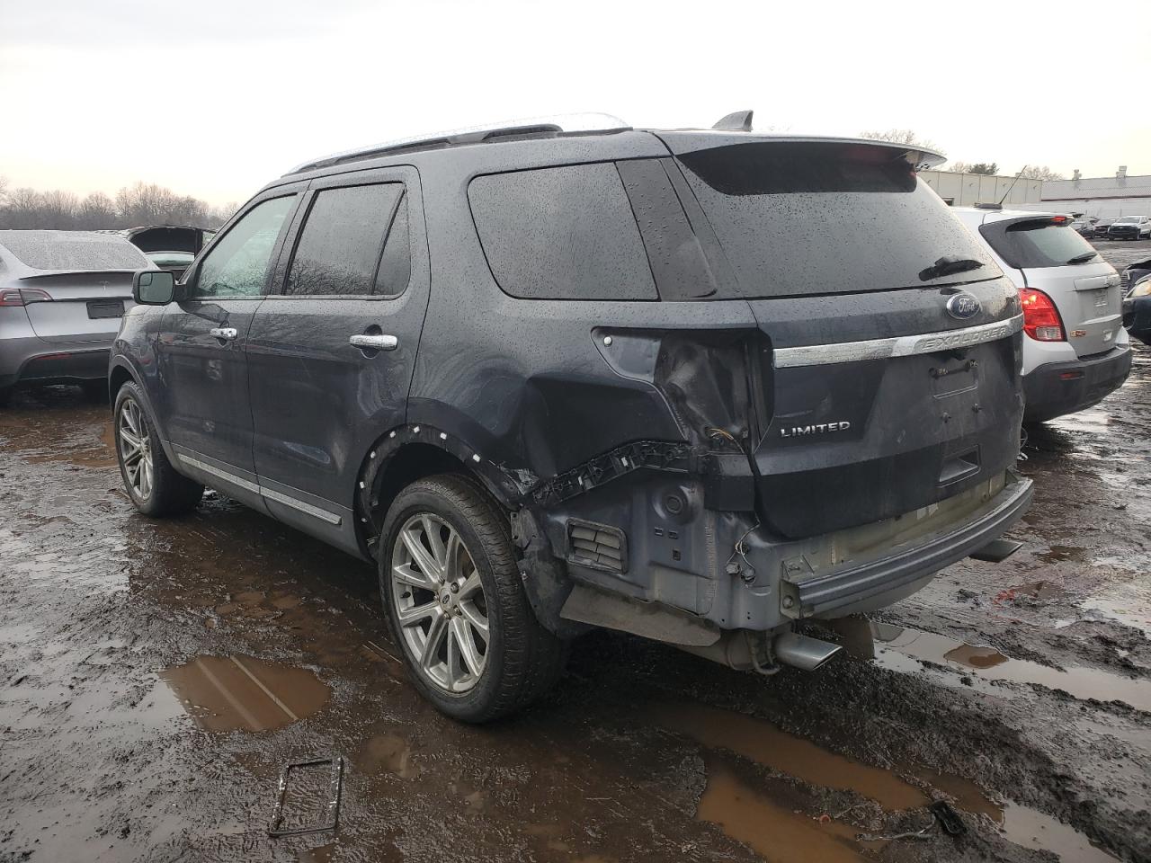 2017 Ford Explorer VIN 1FM5K8F85HGD94752 Copart auction photo, rear end damage thumbnail 2