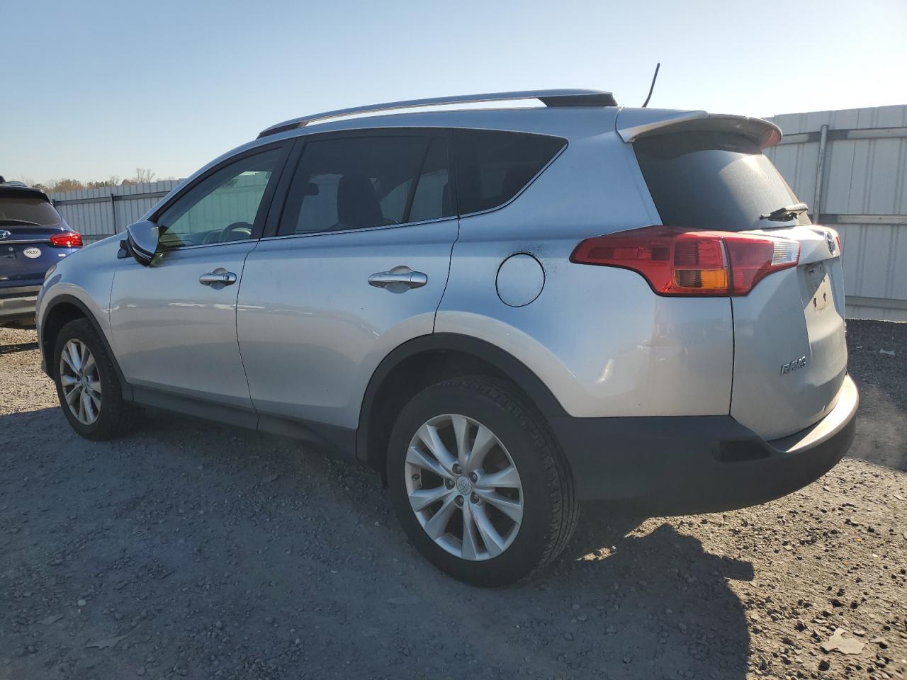 2013 Toyota RAV 4 VIN JTMDFREV5DD005234 Copart auction photo, minor dent/scratches damage thumbnail 2
