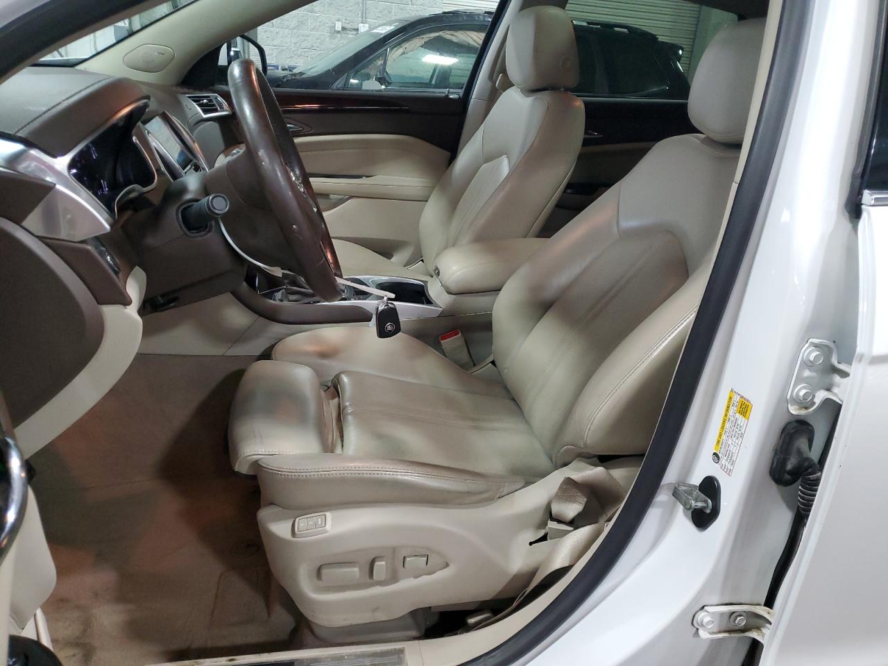 2015 Cadillac SRX VIN 3GYFNEE36FS574013 Copart auction photo, front end damage thumbnail 7