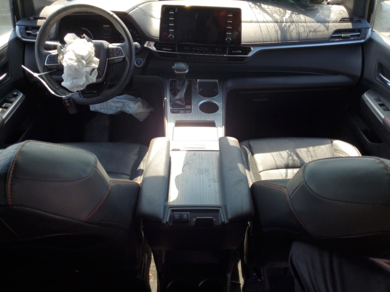 2022 Toyota Sienna VIN 5TDXRKEC9NS096105 Copart auction photo, front end damage thumbnail 8