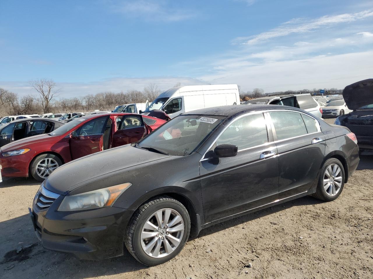 2011 Honda Accord VIN 1HGCP3F85BA024543