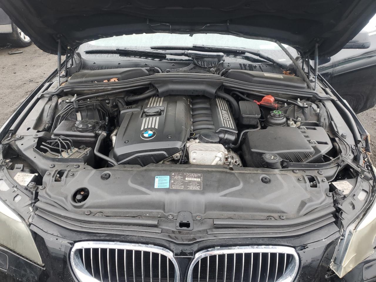 2010 BMW 5er VIN WBANU5C5XAC364163 Copart auction photo, front end damage thumbnail 11