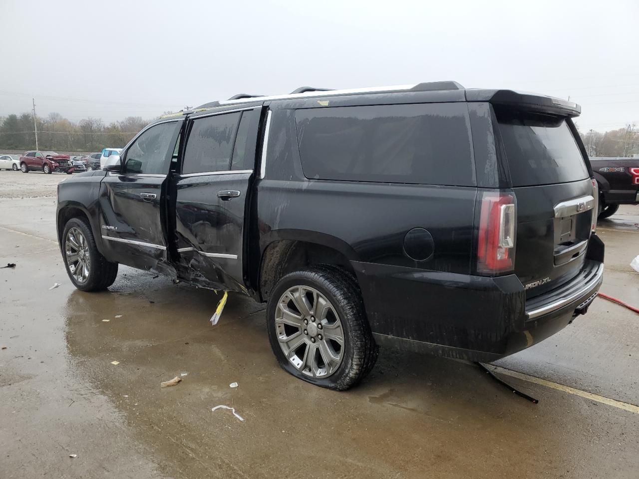 2016 GMC Yukon VIN 1GKS2HKJ3GR256392 Copart auction photo, side damage thumbnail 2